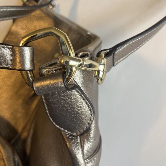 B. Makowsky Shoulder Bag Purse Gold Metallic Leather Turn Lock Bucket Dust Bag - Picture 13 of 16